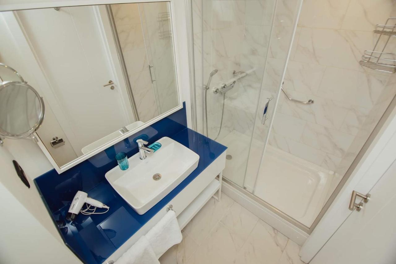 Nuage - 1St Line Sea View Apartments Batumi Zewnętrze zdjęcie