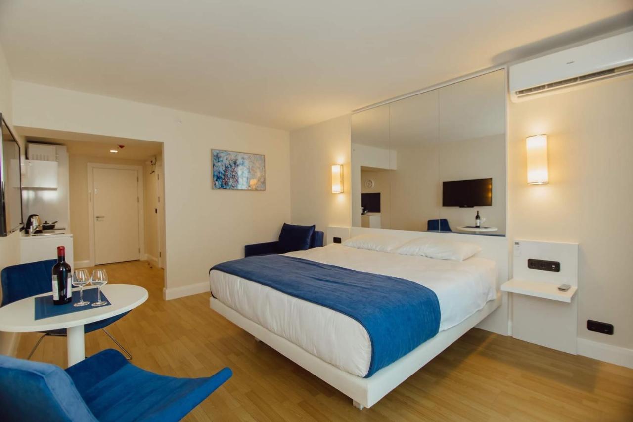 Nuage - 1St Line Sea View Apartments Batumi Zewnętrze zdjęcie
